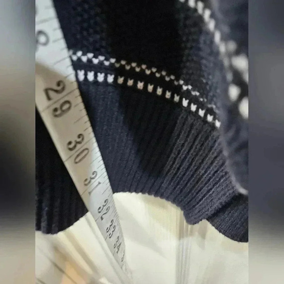 VINCE V Neck Sweater - Picture 8 of 9